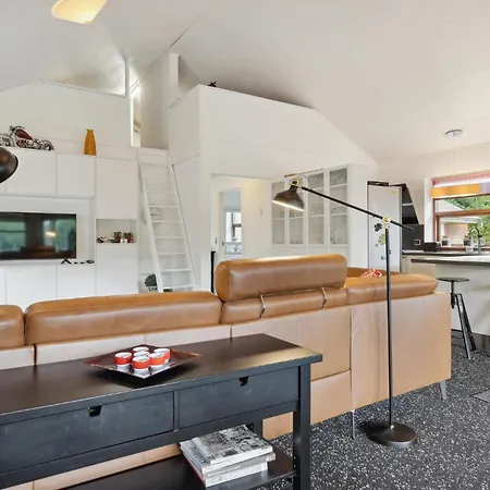 4 Bedroom Beautiful In 別荘 *