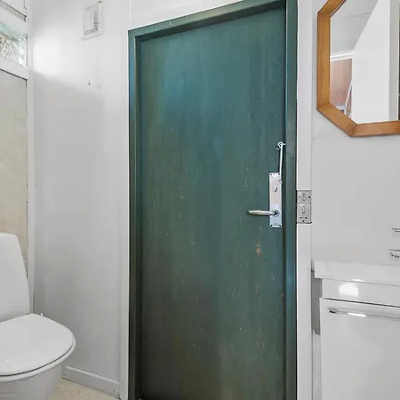 4 Bedroom Beautiful In Ferienhaus