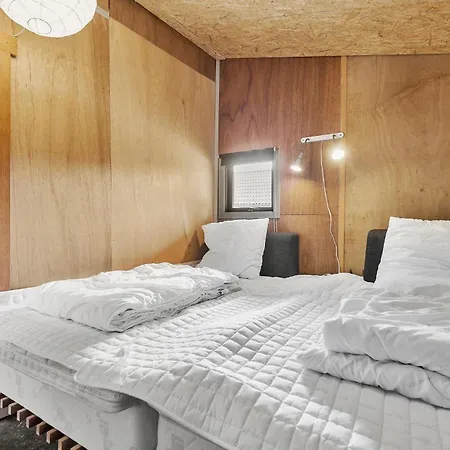 Holiday home 4 Bedroom Beautiful In Oksbol (Syddanmark)
