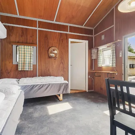 4 Bedroom Beautiful In