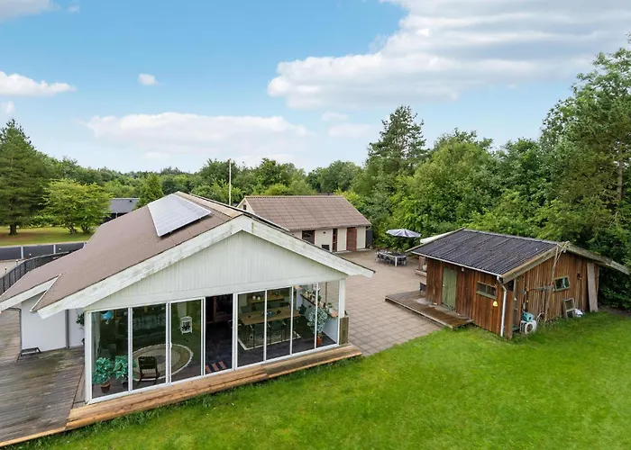 4 Bedroom Beautiful In 度假居 Oksbøl