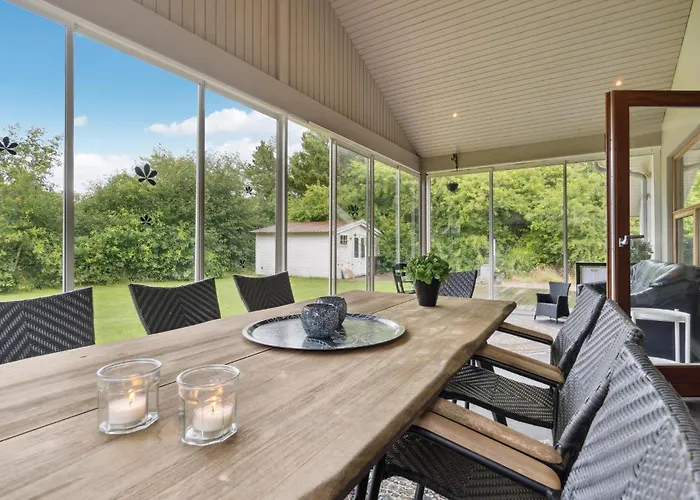 4 Bedroom Beautiful In * Oksbøl